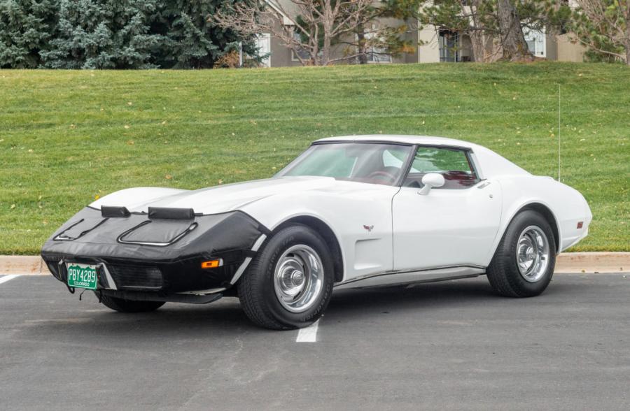  Chevrolet Corvette (1YZ67) 1977 года  (фото 3 из 66)